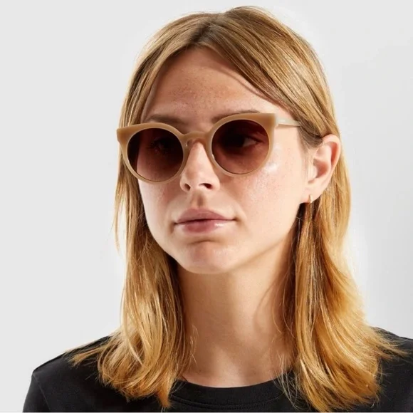 Chic Black and Brown Gradient Sunglasses NEW KOMONO Lulu Expressionist - Picture 4 of 9